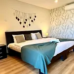 Apartment Sunrise • Vista Mar • 3 Quartos • Surf • *